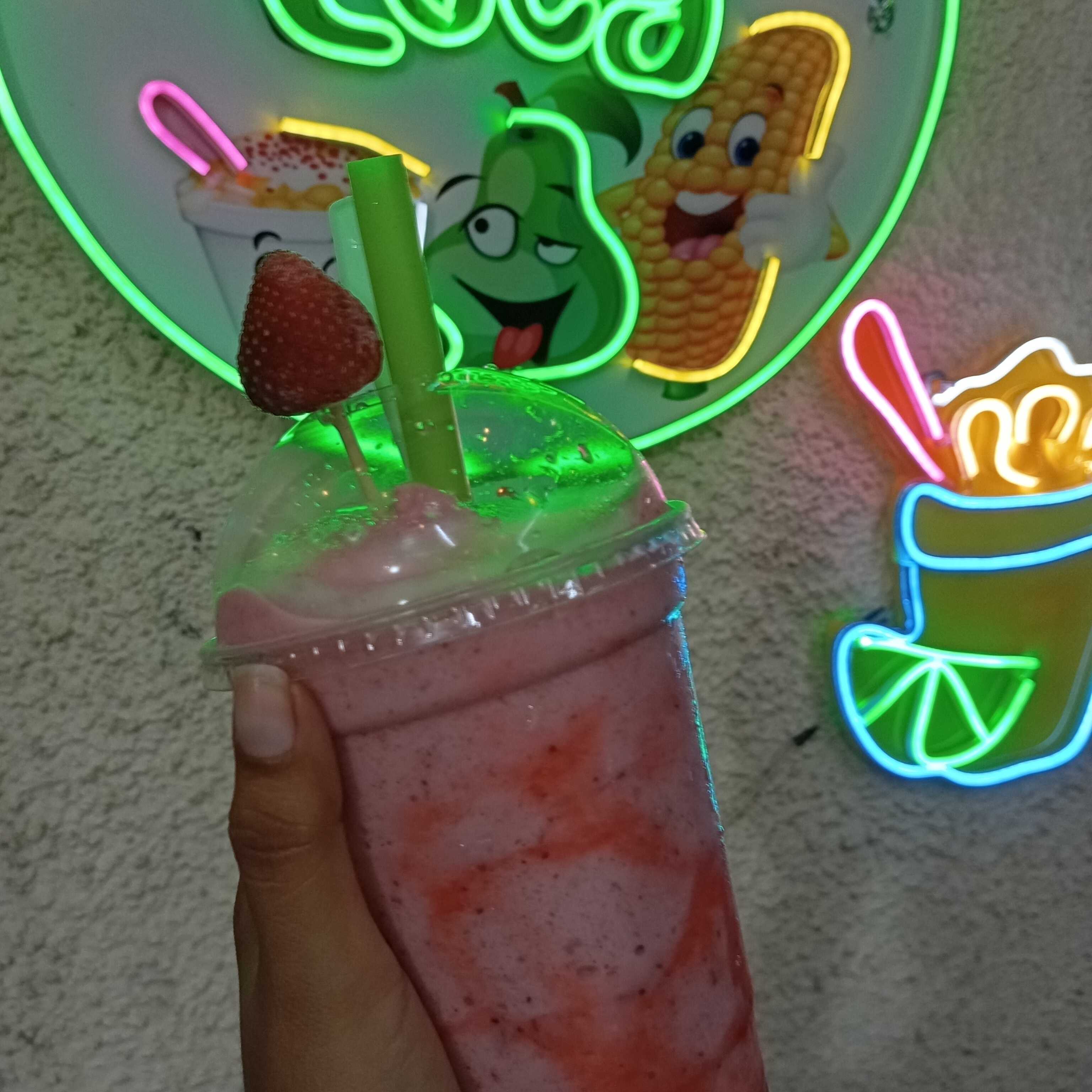 Smoothies Fresa / Fresa-Coco / Piña-Mango