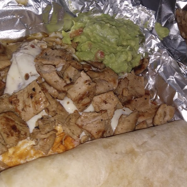 Queso Fundido con Carne Asada