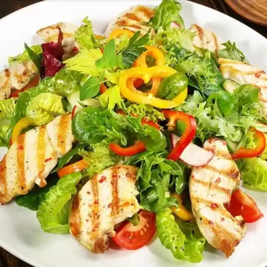 Ensalada de Pollo Combo