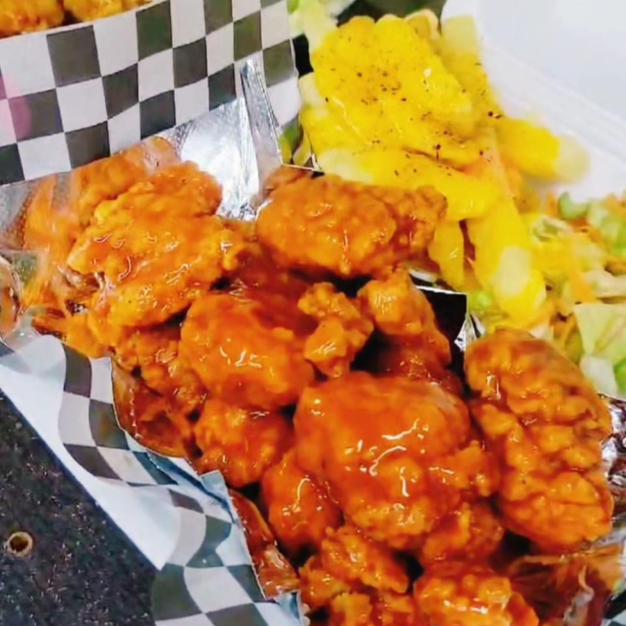 COMBO Boneless (1 Salsa a Elegir)