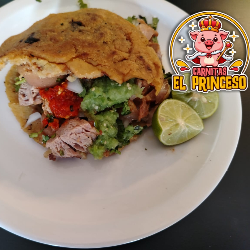 GORDITA DE CARNITAS