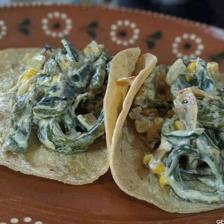 taco de rajas con queso