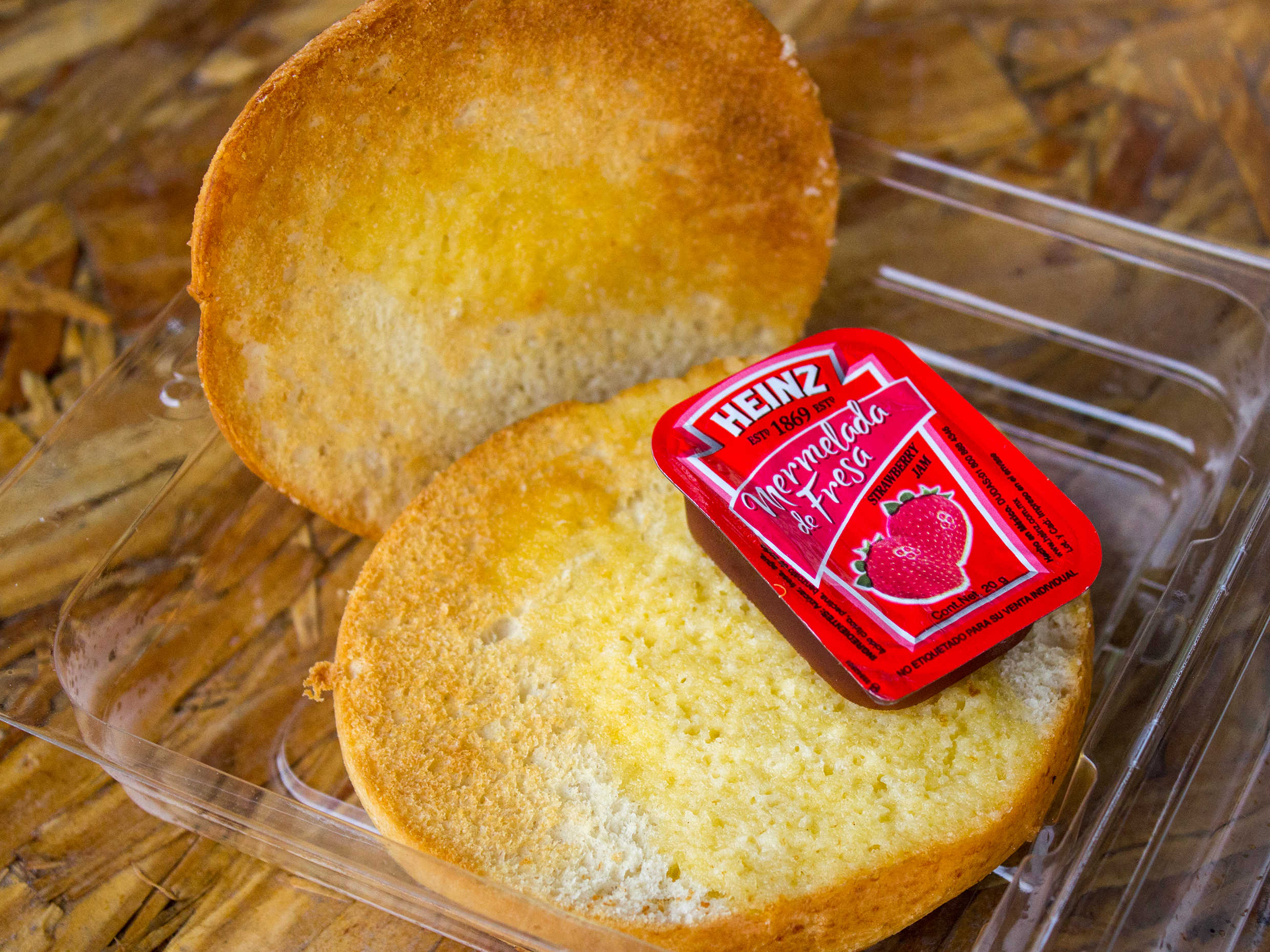 Bisquet con Mantequilla
