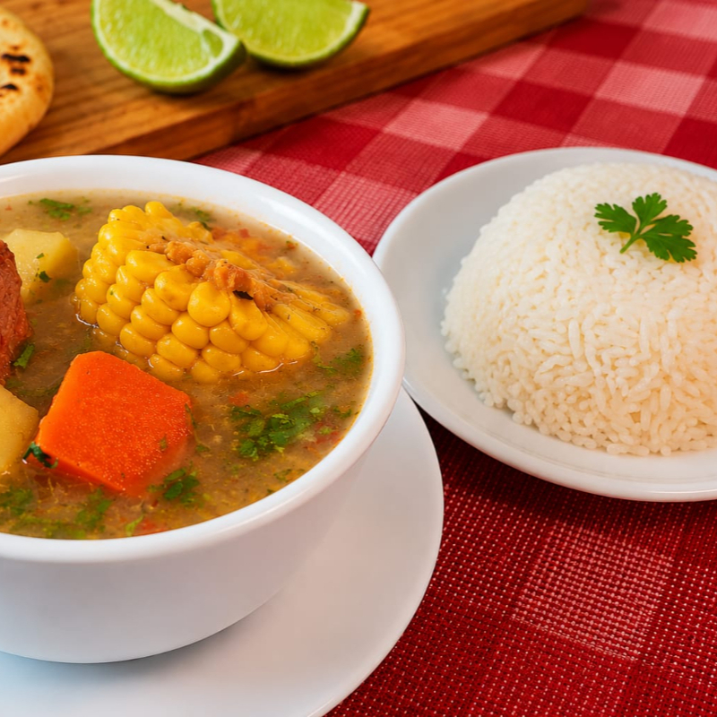 Sopa con arroz