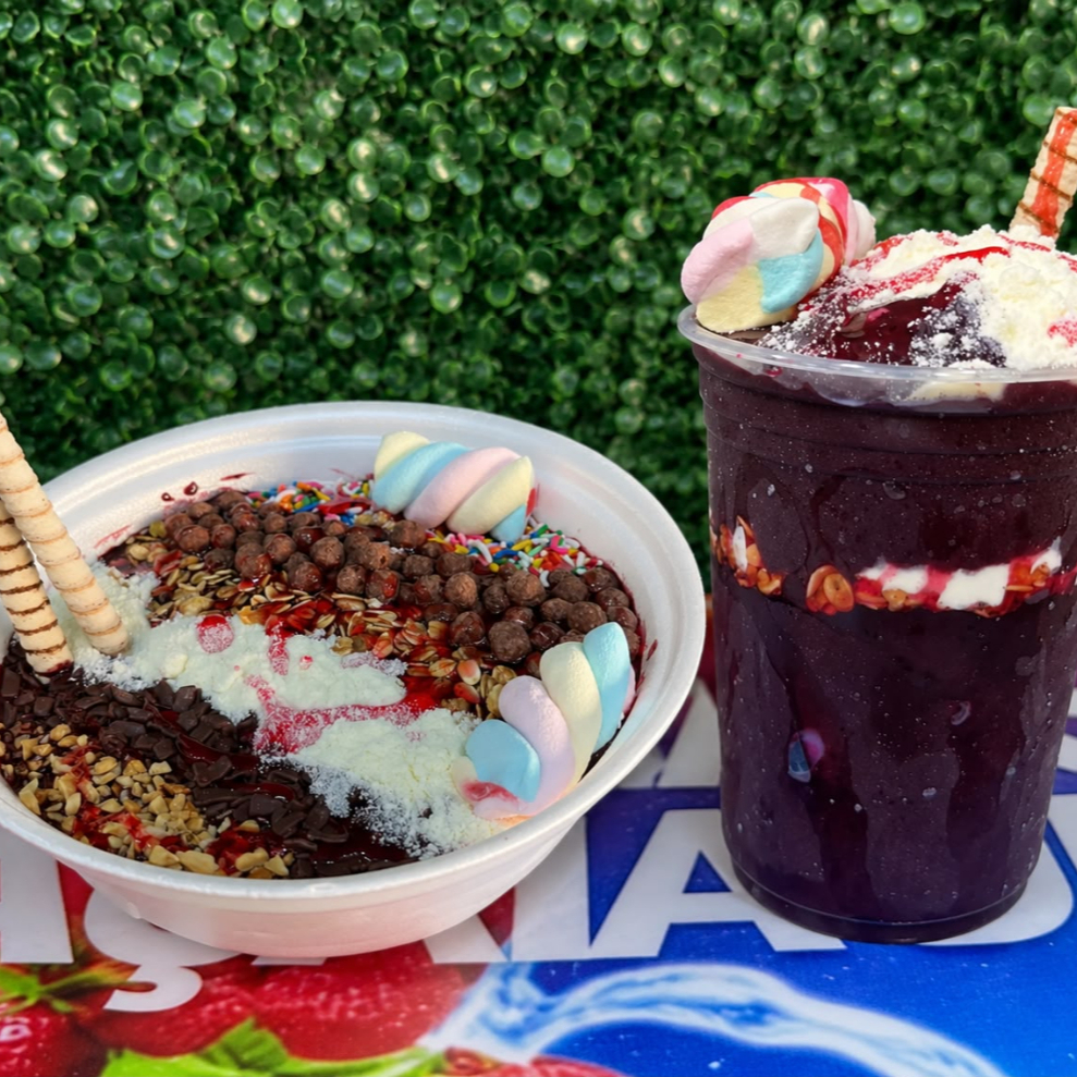 açai muito gostoso batido com bananas , tigela 750 a maior e vai cheio ate em cima