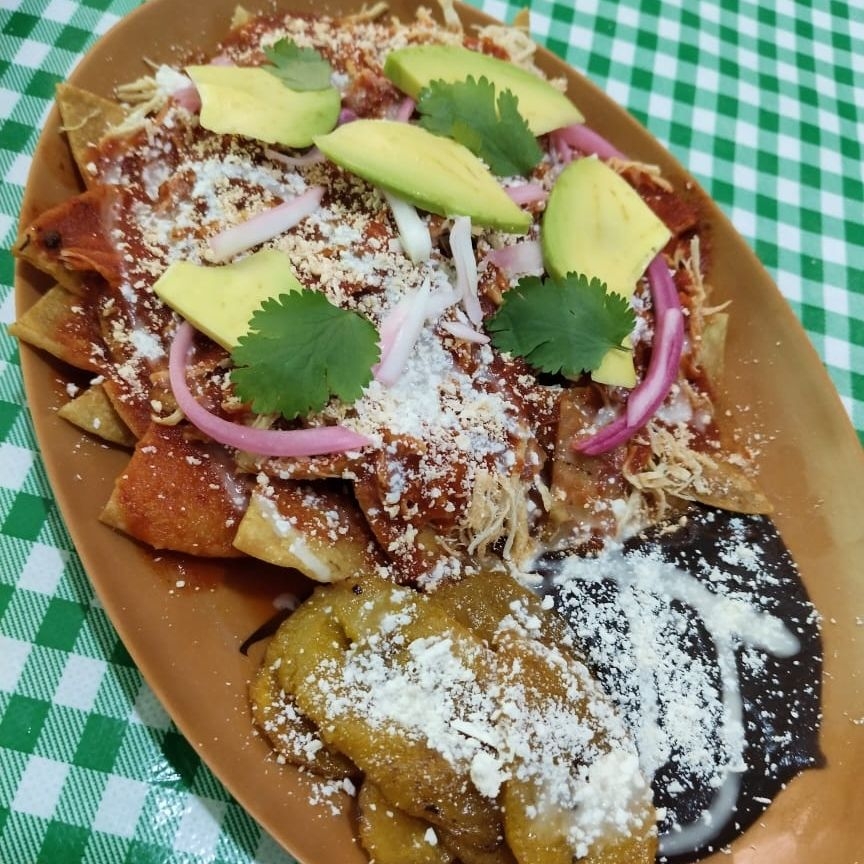 Chilaquiles Rojos Tradicionales