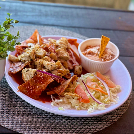 Chilaquiles con Pollo