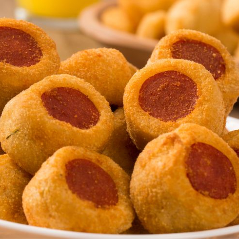 CENTO DE FESTA
25 MINI ENROLADINHO
25 MINI BOLINHA DE QUEIJO
25 BOLINHA DE CARNE
25 COXINHA DE FRANGO
PESANDO ENTRE 10 A 13G