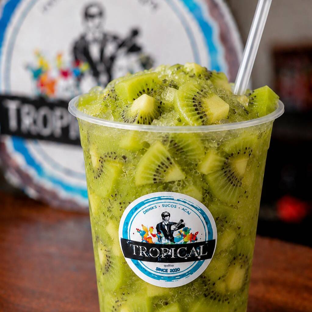 Kiwi, vodka e gelo