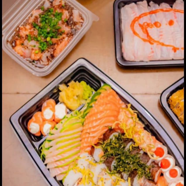 60 peças: 10 - Sashimi salmão 10 - Sashimi tilápia 3 - Niguiri skin holl especial 3 - NIguiri salmão 3 - Gunkan patê 3 - Gunkan tilápia 3 - Gunkan salmão 25 - sushi variados 20 - Hot filadélfia 1 - Carpaccio - 20 fatias 1 - Tataki - 350g 1 - Ceviche