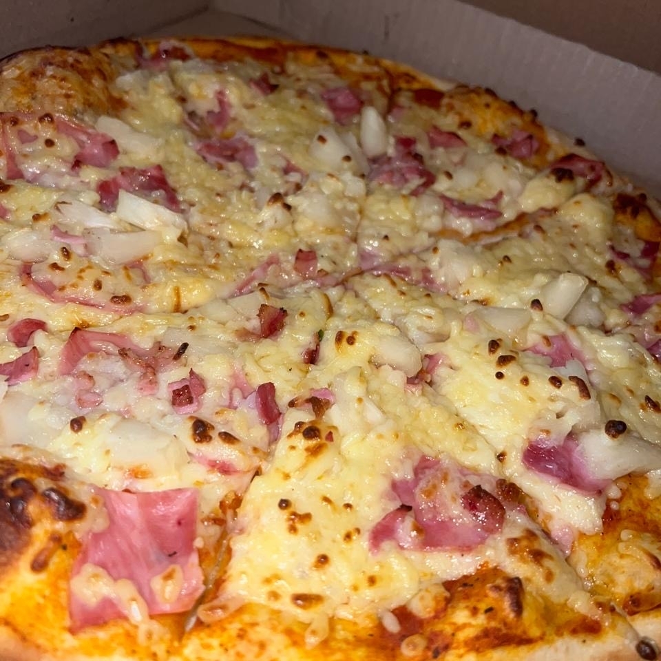 Pizza Hawaiana