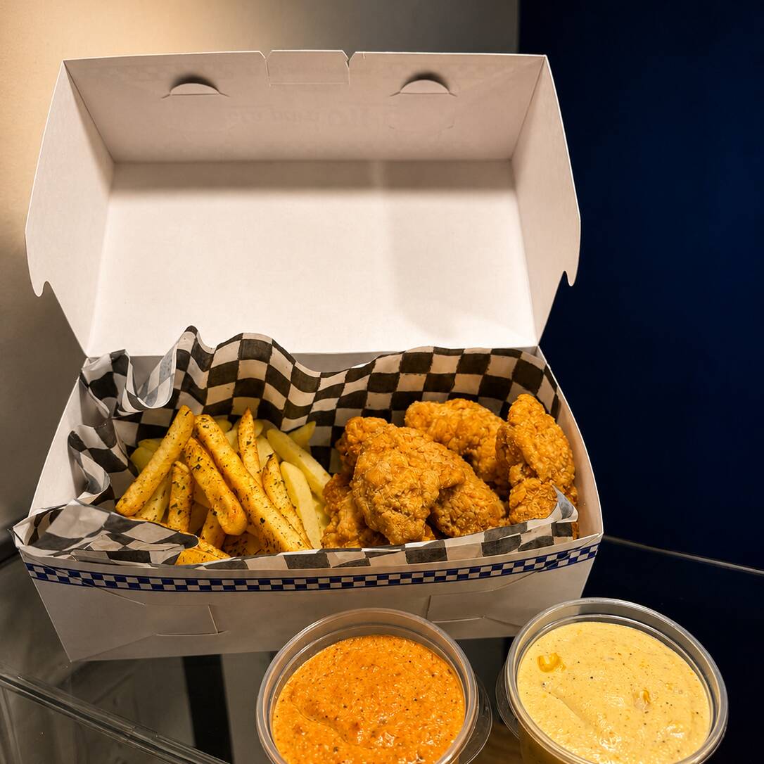 CHIKEN BOX MEDIANA