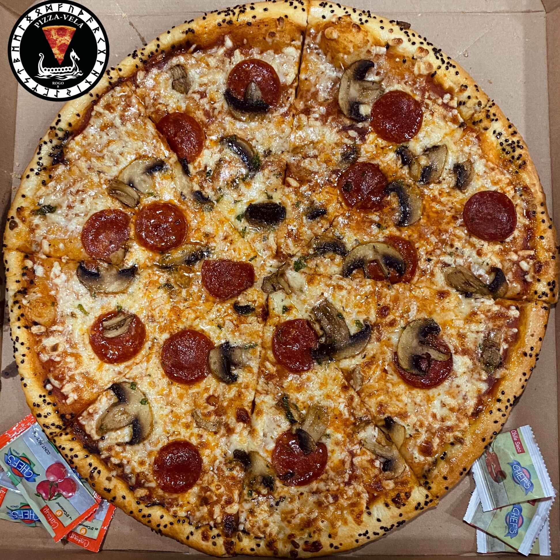 Pizza de Champiñón y Pepperoni Familiar