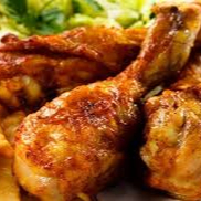 Arroz,Macarrão, vinagrete,farofa,feijão