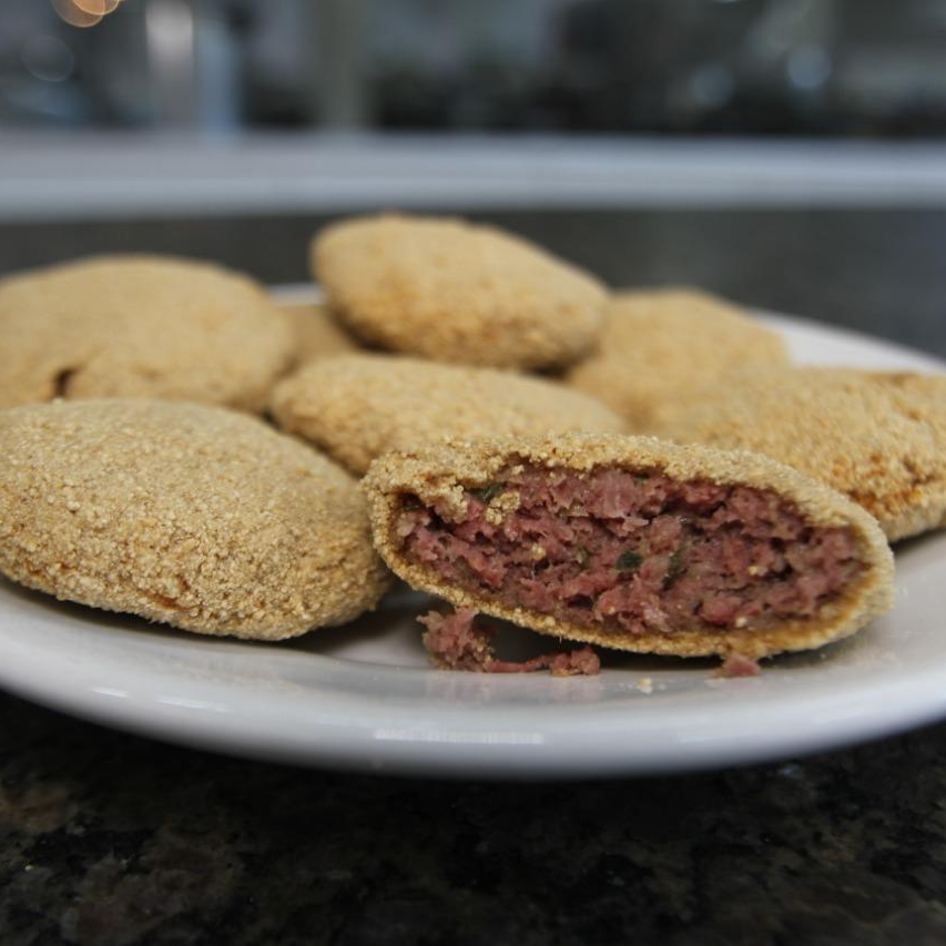CARNE MOIDA COM MUSSARELA