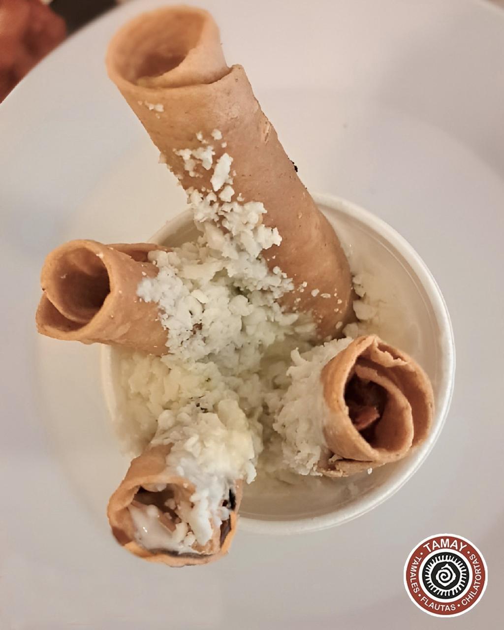 4 pz de taquitos de Papa c/salsa verde