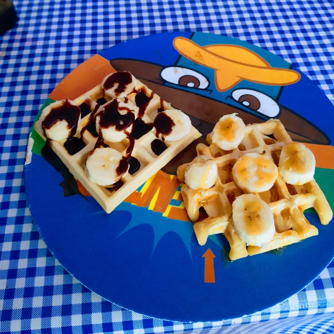 WAFFLES CON NUTELLA