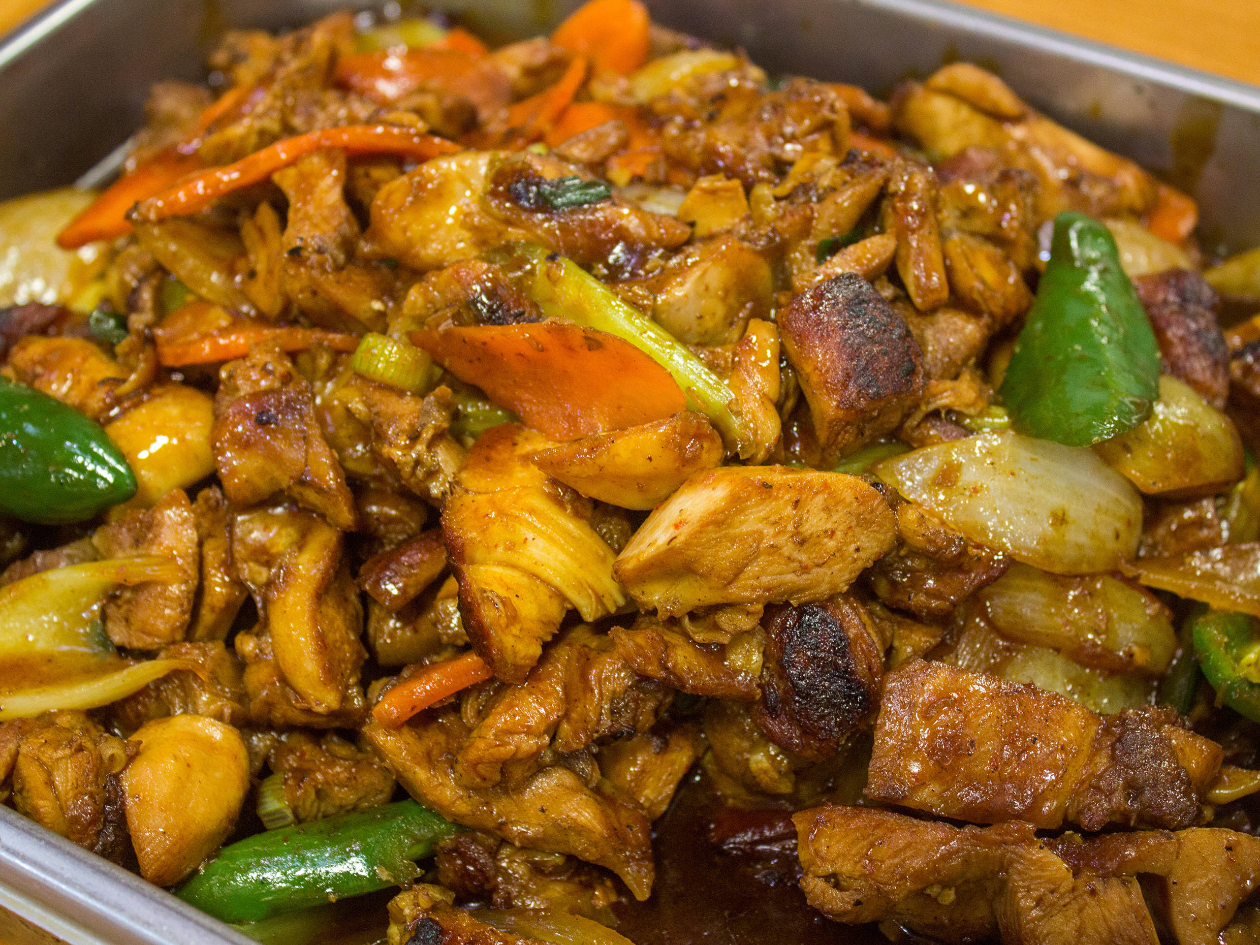 Pollo picante con arroz