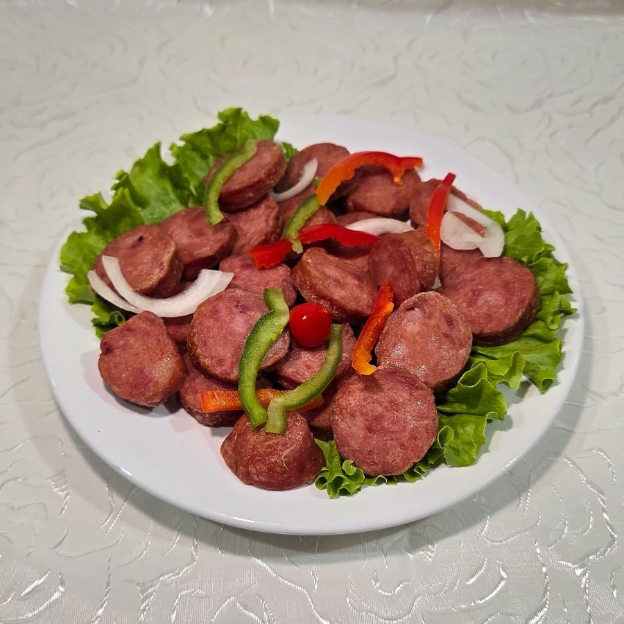 Presente nos pratos mais populares da culinária brasileira a Calabresa também está presente em nosso cardápio, tendo em vista quw acompaha muito bem o açaí.