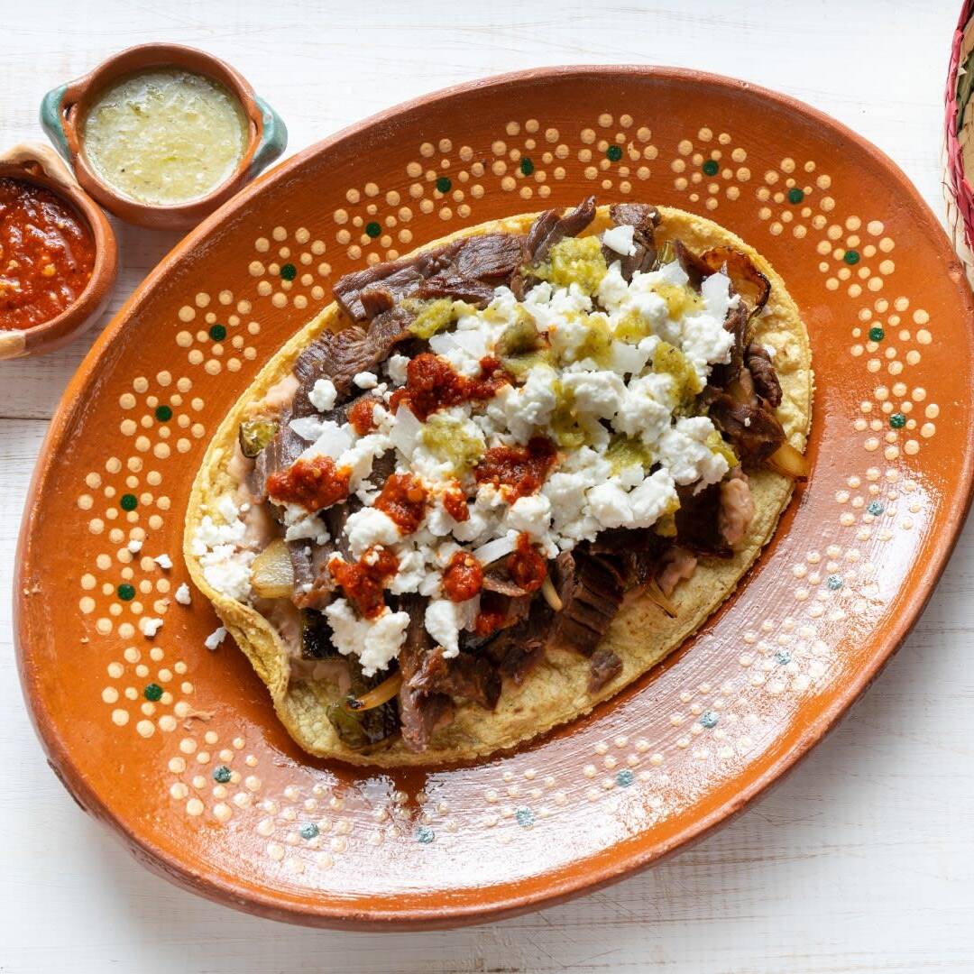 Huarache con Bistec