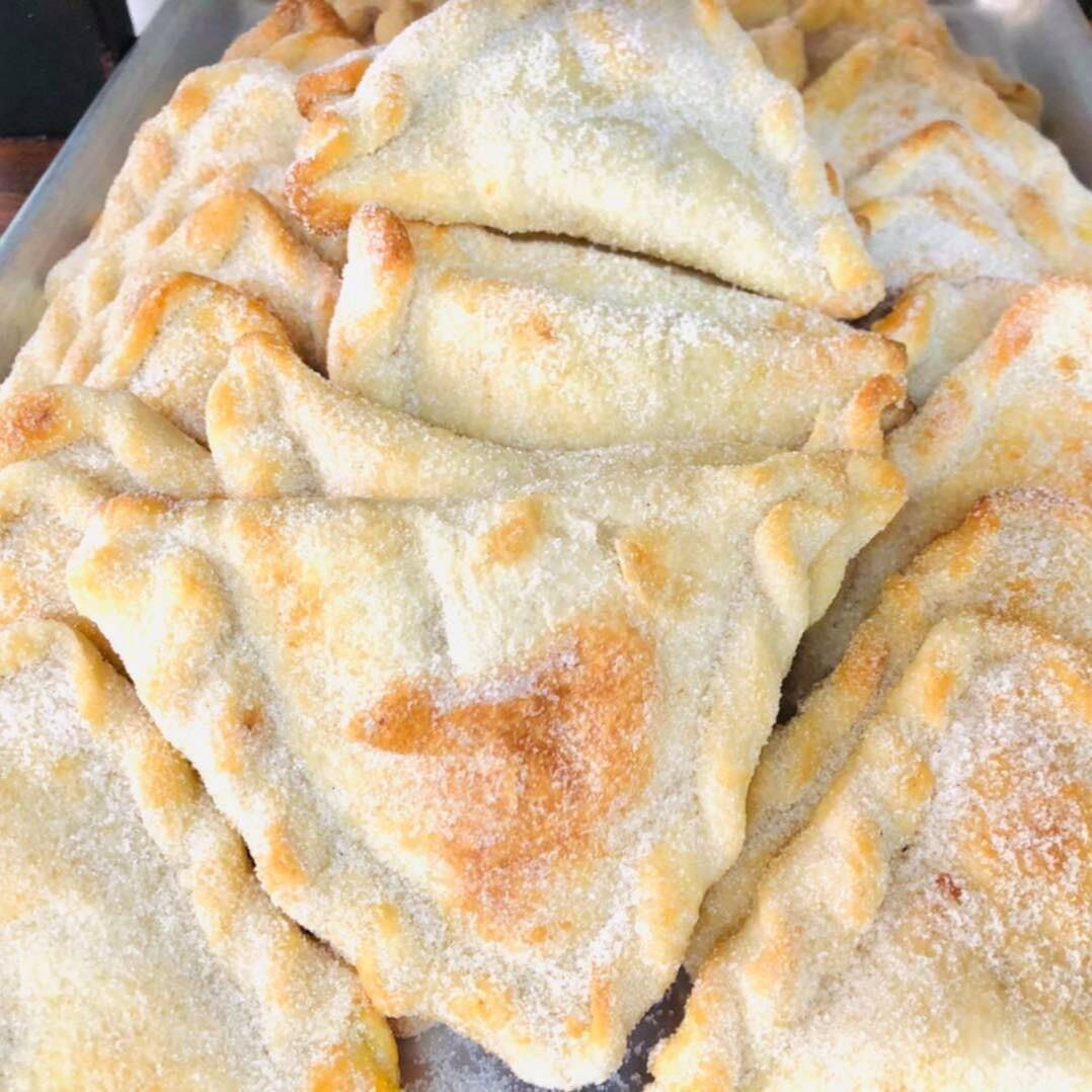Paño Azucarado Relleno de Piña