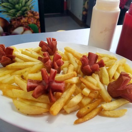 Salchipapas