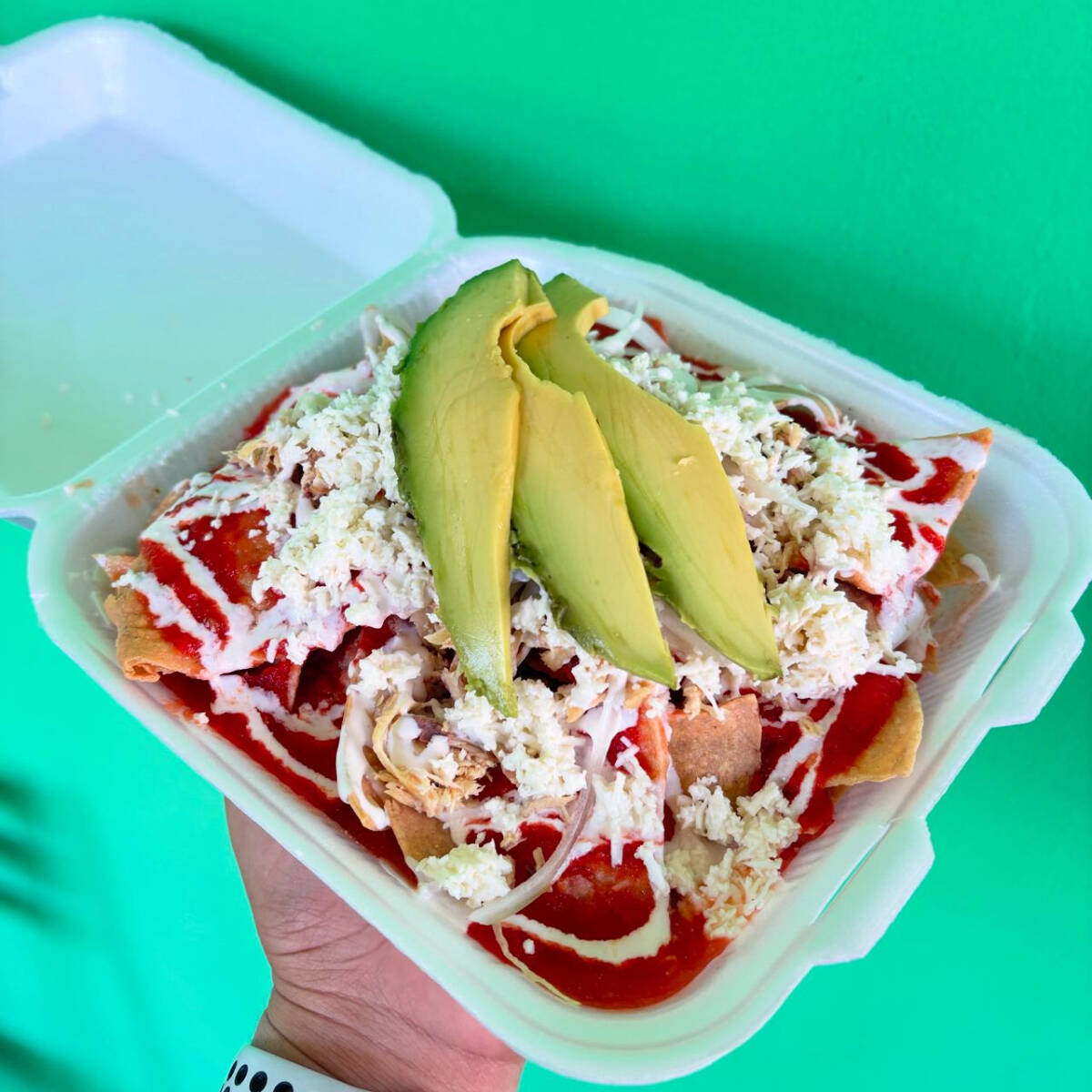 Orden de Chilaquiles Verdes o Rojos Sencillos