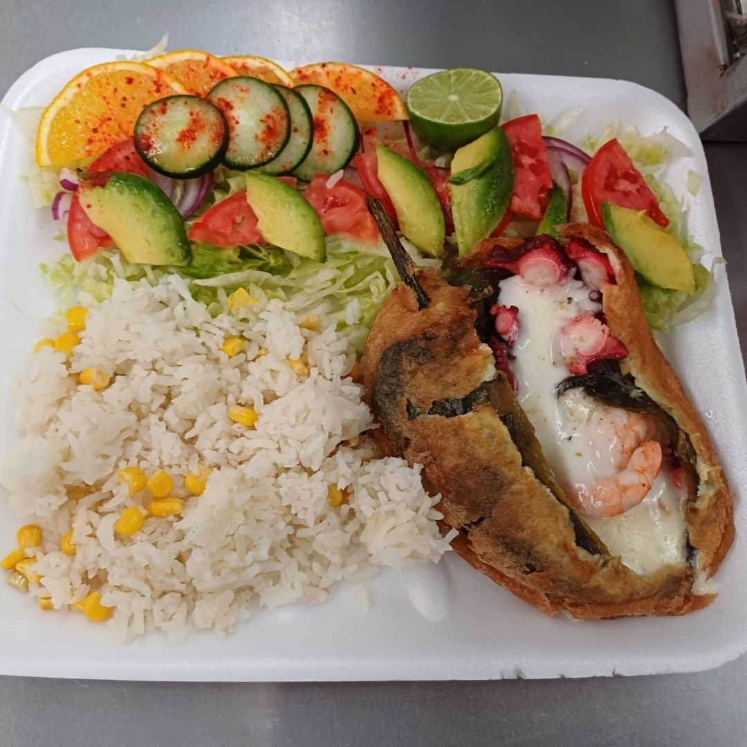 Chile Relleno de Mariscos