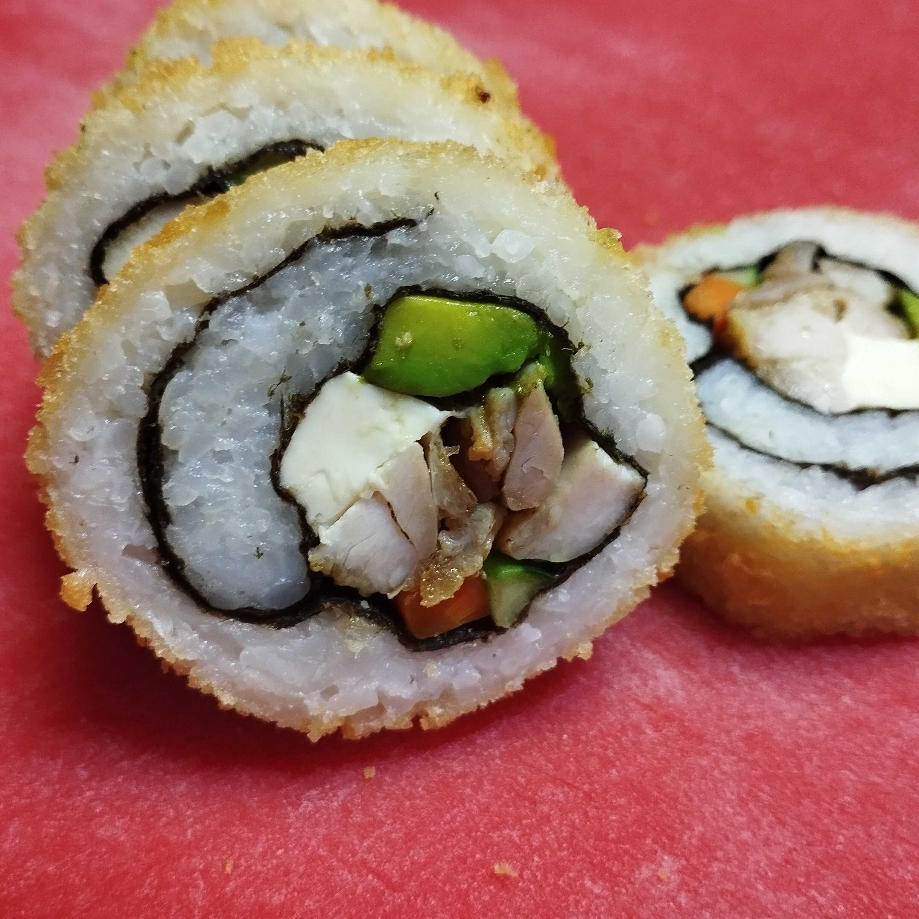 Sushi de Pollo Frito