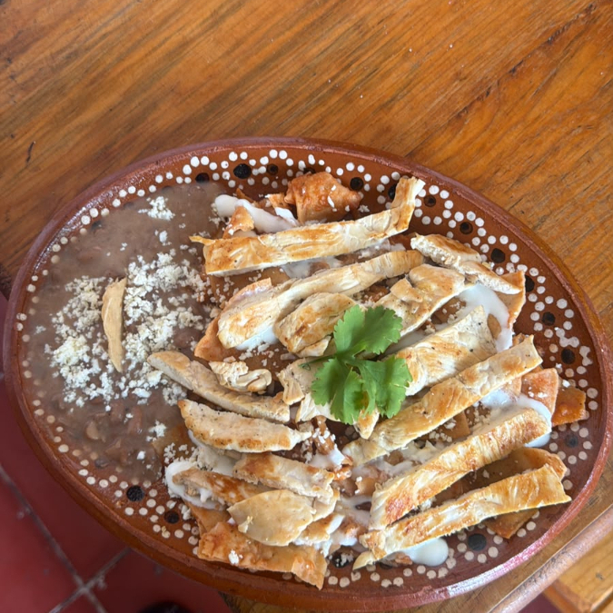 Chilaquiles Con Pollo
