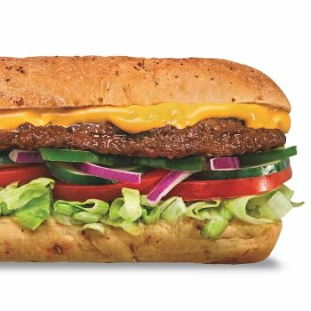 Escolha seu sanduíche com sua proteína favorita (Steak Churrasco ou Frango ou Frango Empanado), escolha até 2 vegetais e 2 molhos de sua preferência. Imagem Ilustrativa.