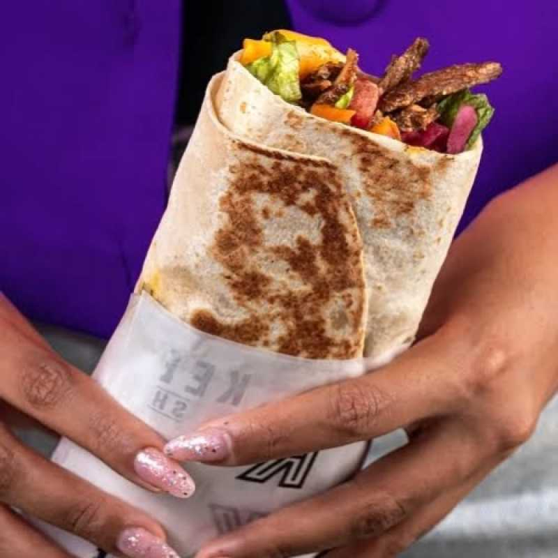 MASSA AUTENTICA ARABE , PASTA DE ALHO, ALFACE TOMATE E QUEIJO COM FRALDINHA JUNTO ACOMPANHA 1 REFRIGERANTE LATA