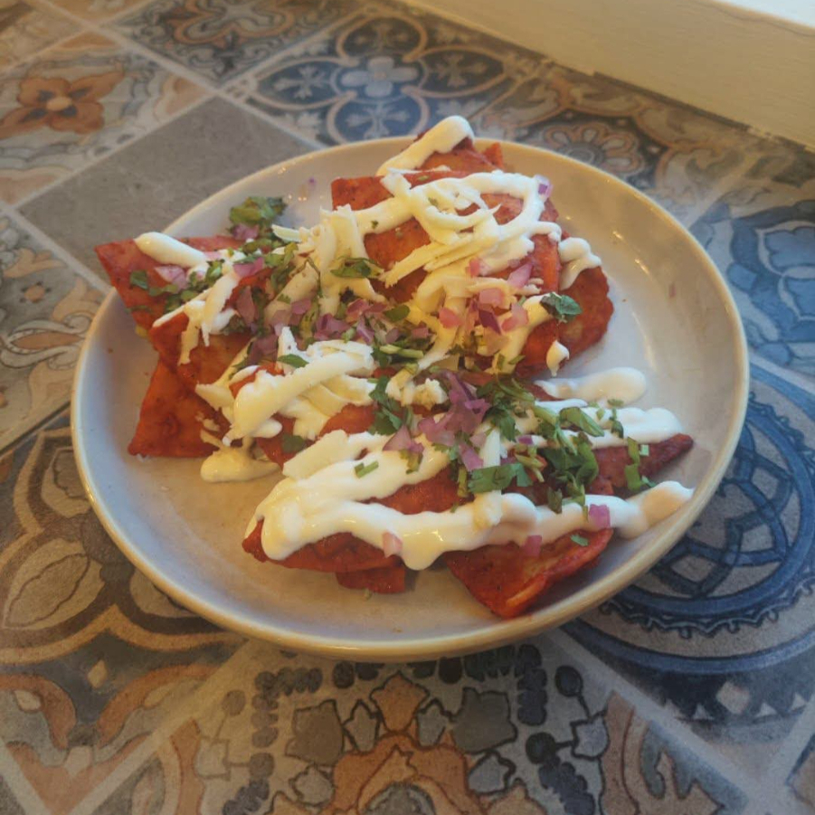 Chilaquiles Rojos