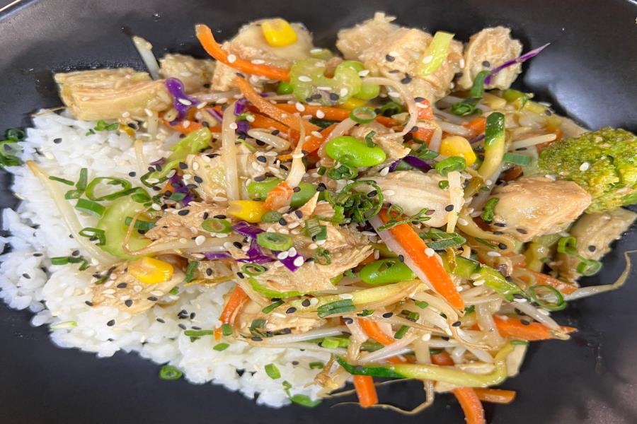 CHOP SUEY POLLO