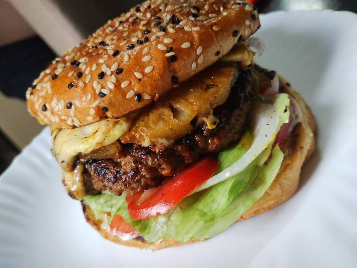 HAMBURGUESA CHYKY MOUNSTRO'S