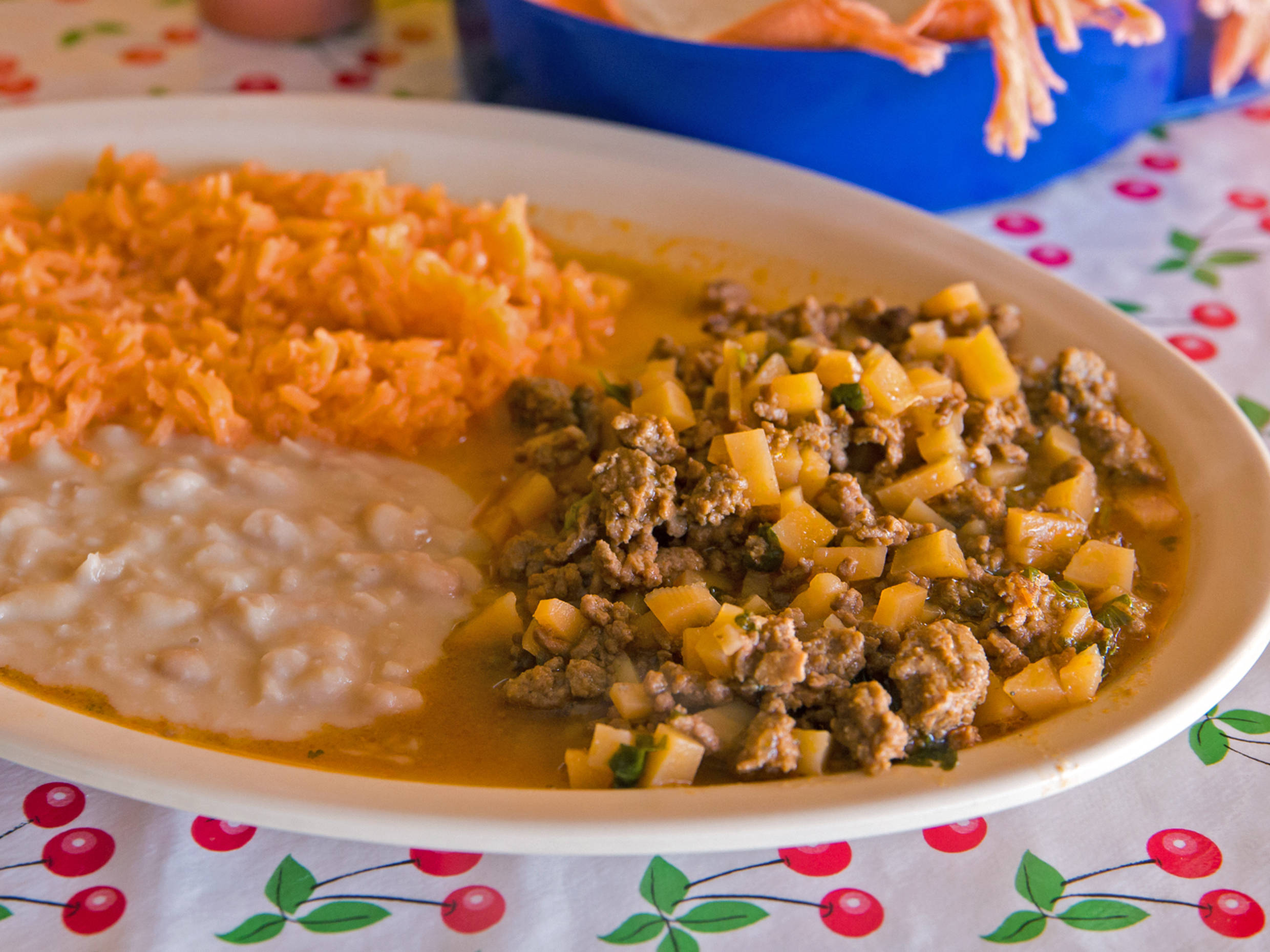PICADILLO CON PAPAS