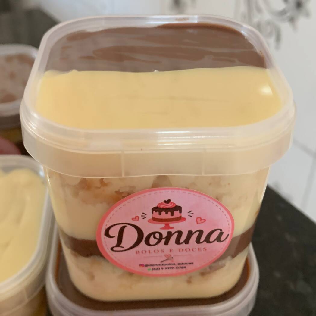 Camadas de bolo fofinho, creme de Ninho super cremoso e o irresistível sabor da Nutella. Uma combinação cremosa, e simplesmente deliciosa! 😍