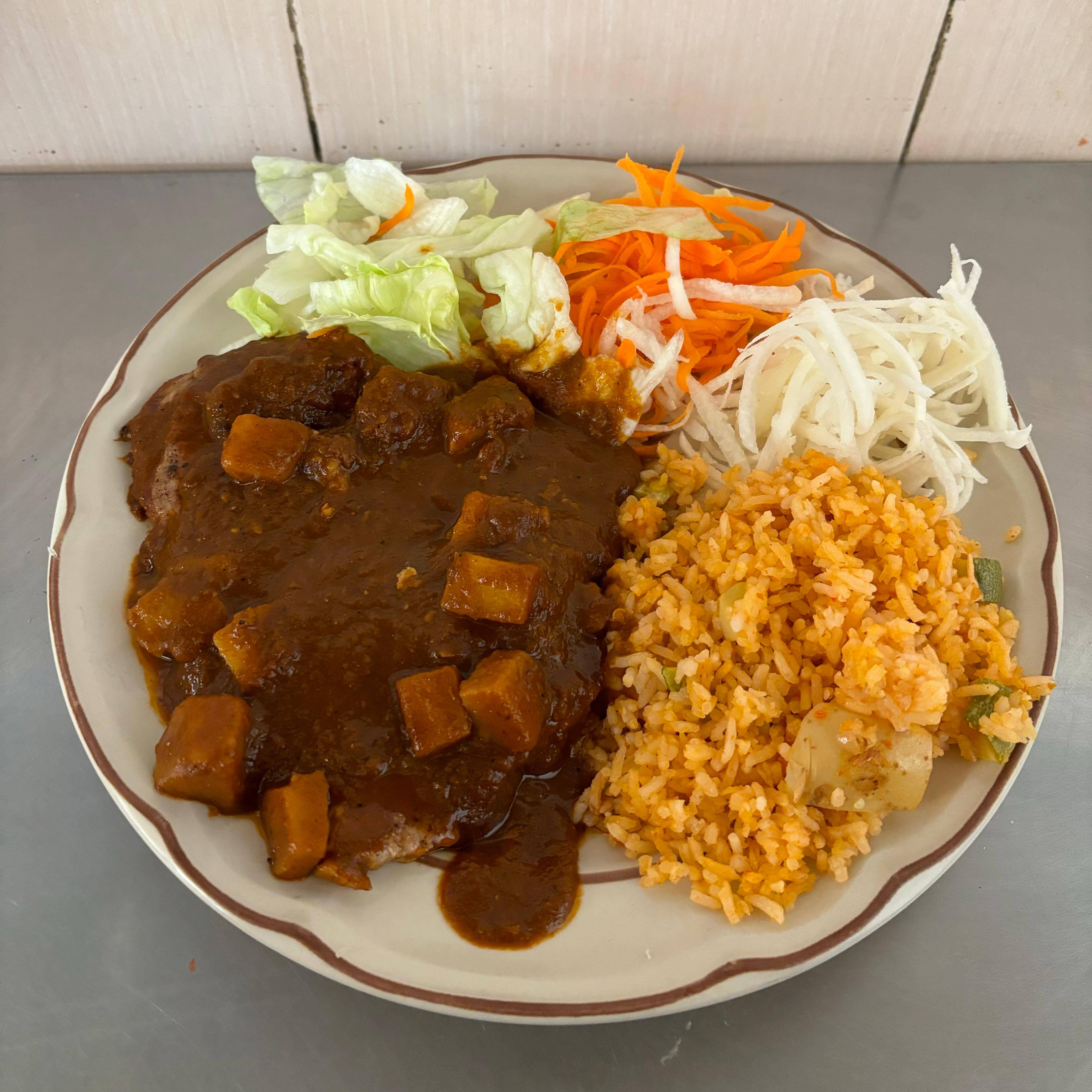 Comida Corrida de Bistec de Res en Salsa