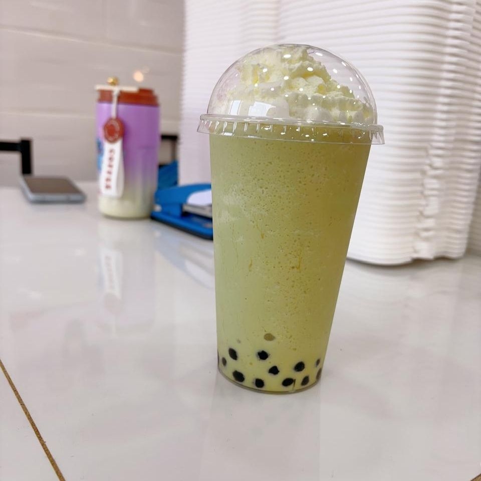 Frappe matcha con boba