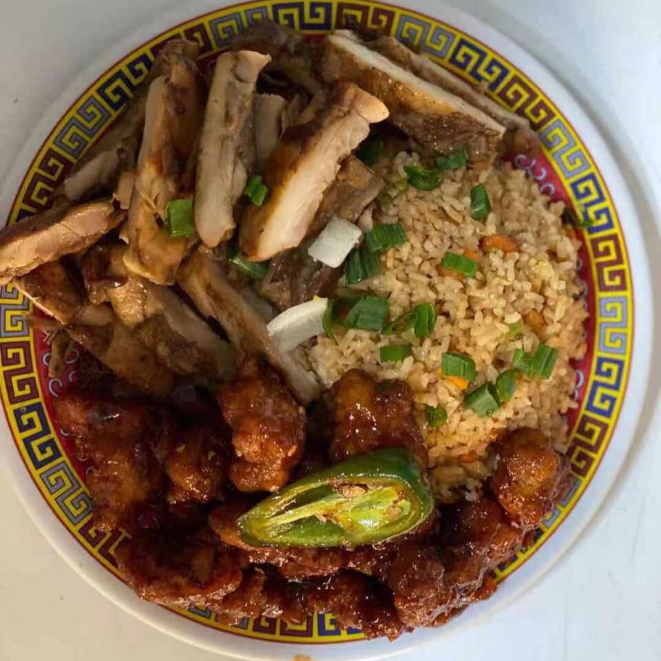 2 Guisos y Arroz Frito