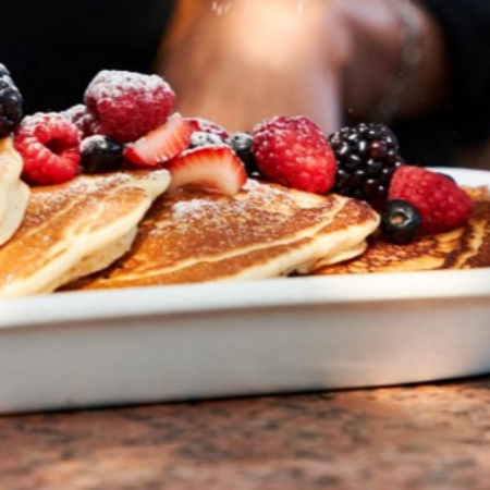 Pancakes & Berries