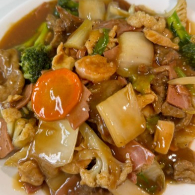 Chop suey en salsa de la casa