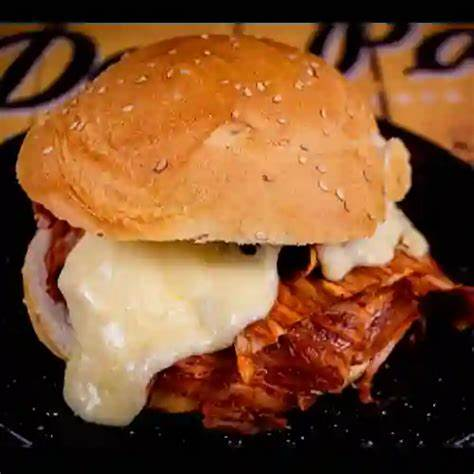 CEMITA AL PASTOR CON QUESO