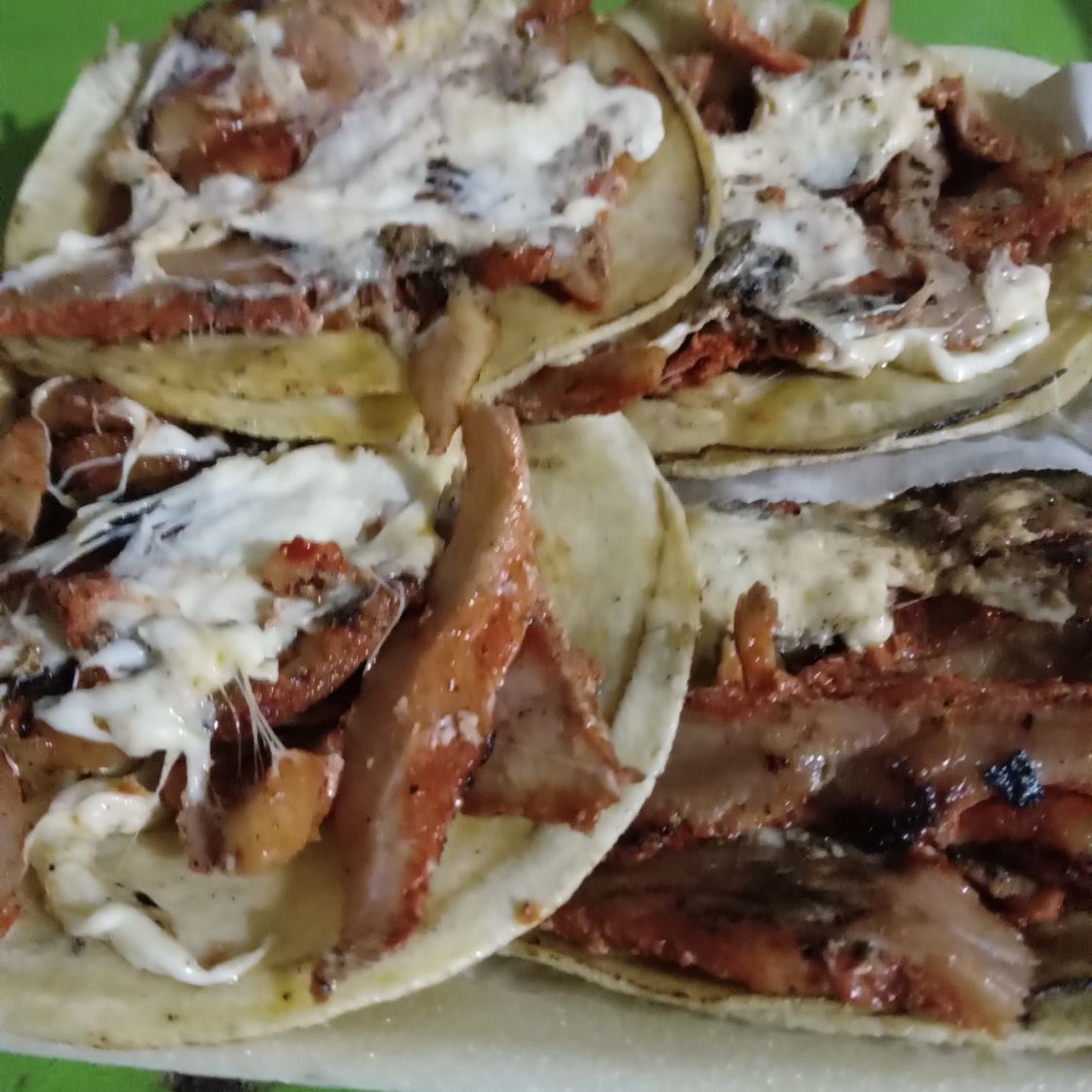 Taco de pastor con queso