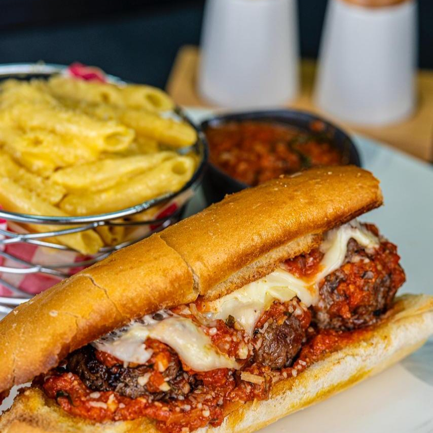 sandwich de albondigas
