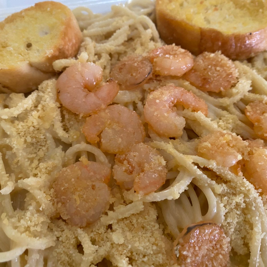 ESPAGUEIT ALFREDO CON CAMARONES