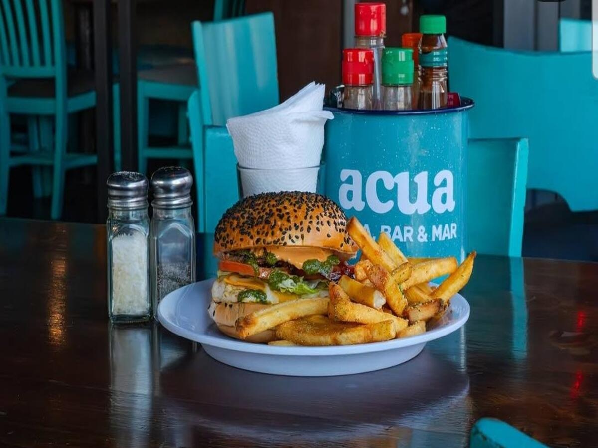 Acua Baja Bar y Mar