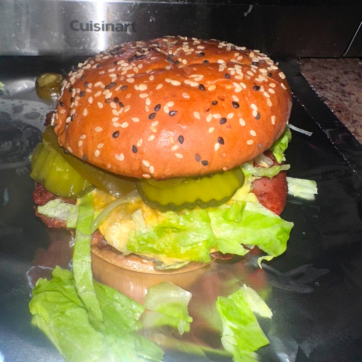 Guacamoleburger con papas