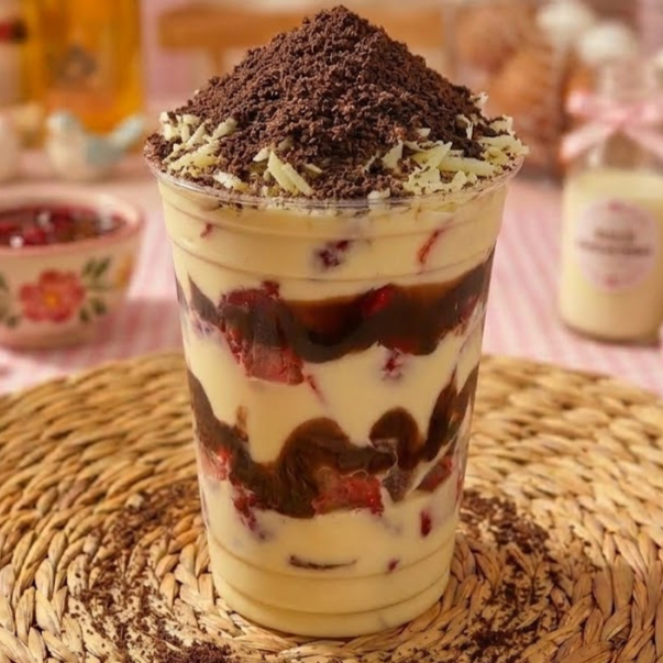 Fresas con crema 16 onz + Queso