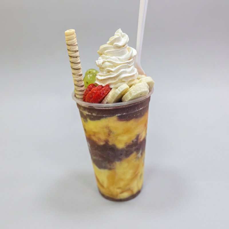 O equilíbrio perfeito entre leveza e intensidade! Feito com o verdadeiro açaí amazônico, encorpado e geladinho, pra você montar com frutas, cremes e coberturas irresistíveis. Um sabor nobre que conquista.